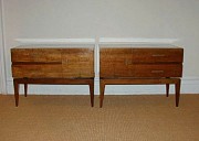 UNKNOWN PAIROFMIDCENTNIGHTSTANDS