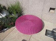 Lenti Shell Pouf