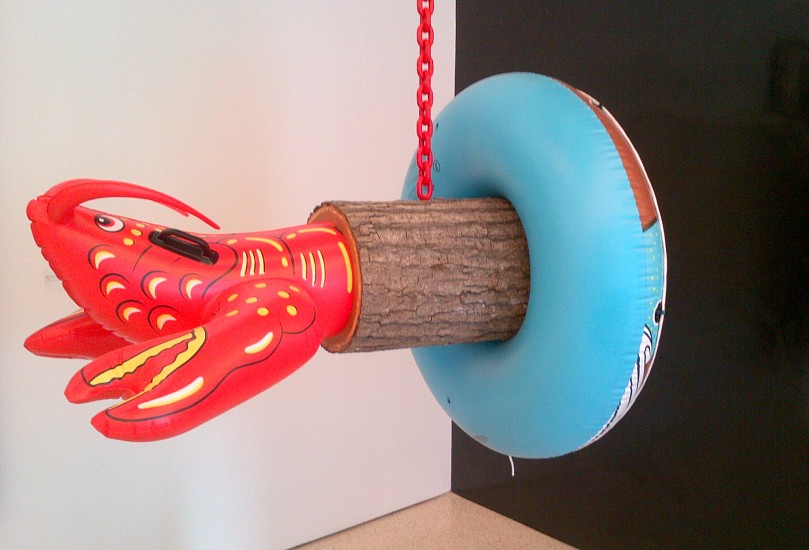 Jeff Koons, Lobster Log
2003-2004, polychromed aluminum, stainless steel, rubber coated steel & wood log
